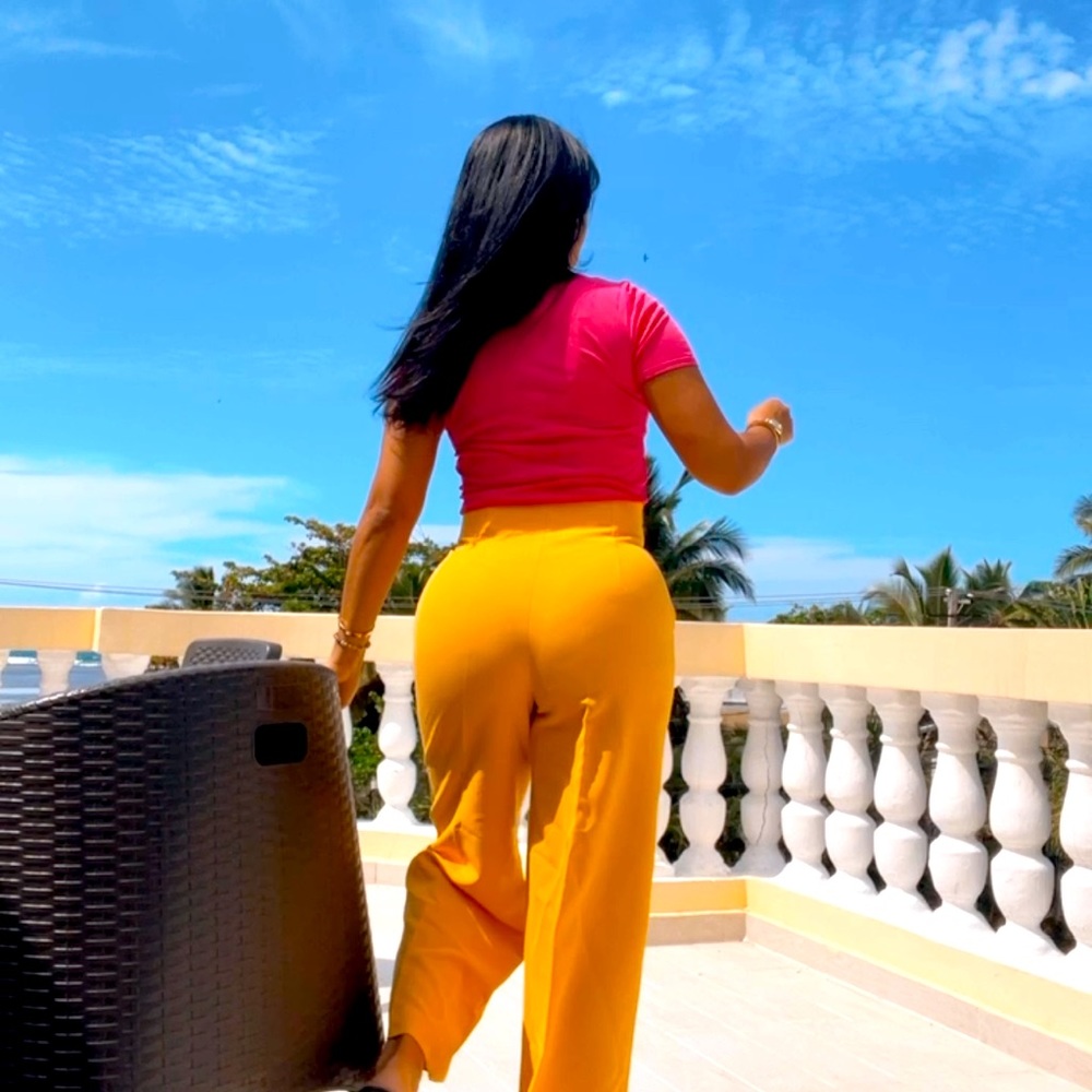 Medium mustard pants